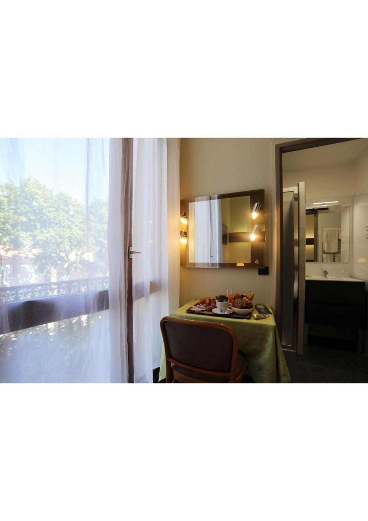 למאלו-לה-בן Hotel Belleville מראה חיצוני תמונה